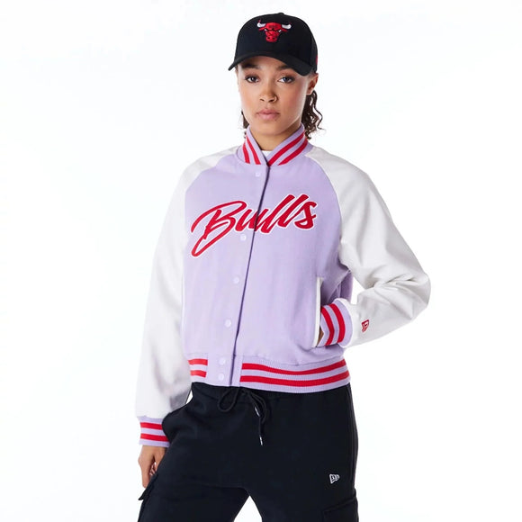 Chamarra Varsity Chicago Bulls NBA Pastels para Mujer